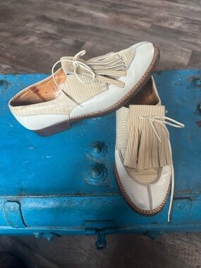 Robert Clergerie Cream Fringe Lace-Up Loafers